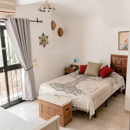 Carina Hotel 3*